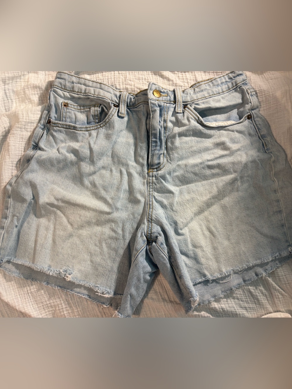 Universal Thread Light Blue Denim High-Rise Frayed Hem Shorts